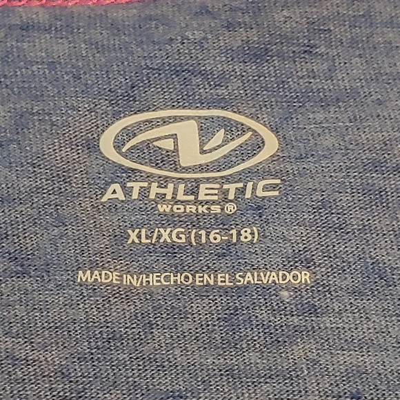 Graphic Tank Top - Picture 2 of 3